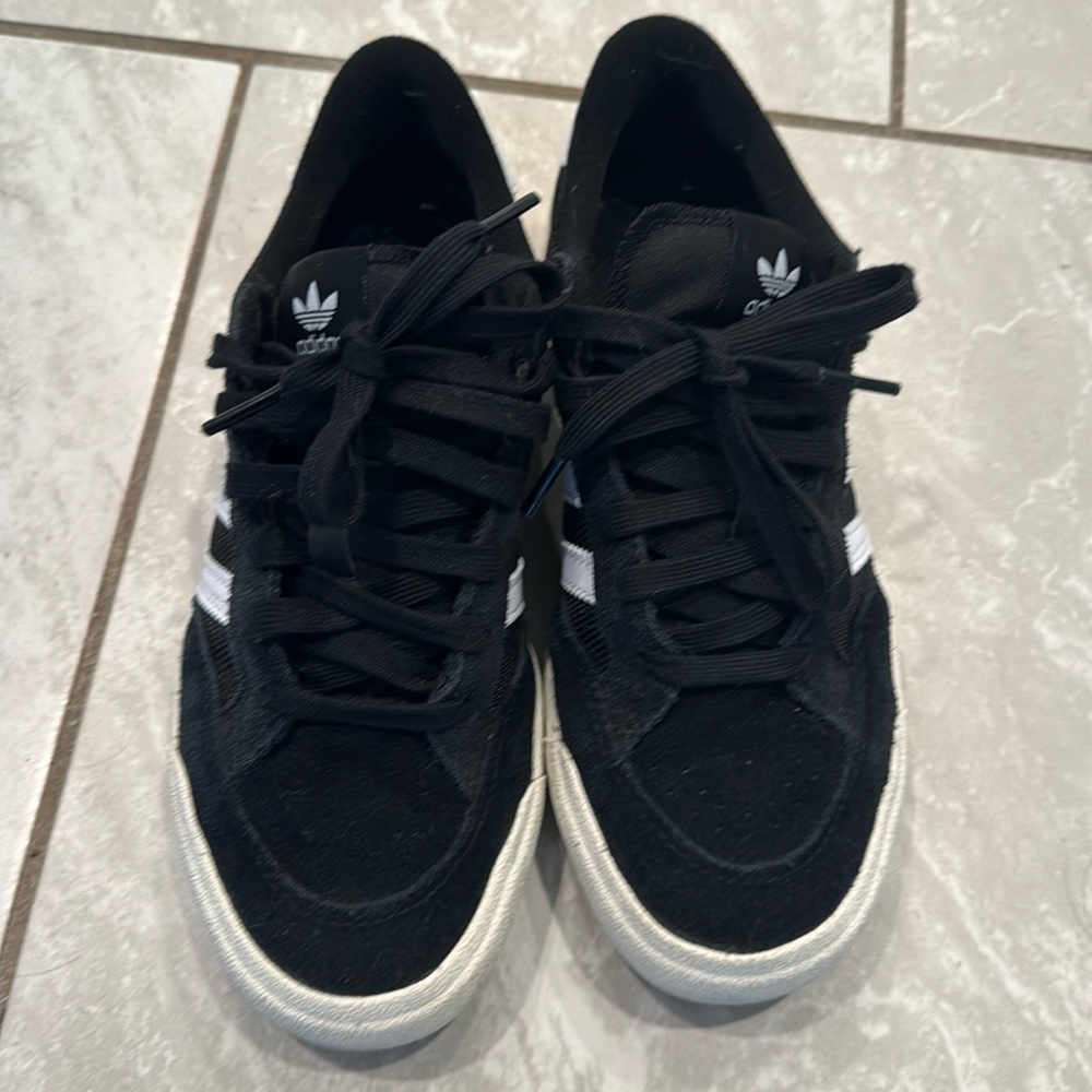 Adidas Nora